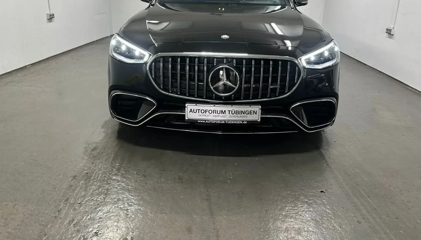 Mercedes-Benz S 63 E Performance L · Außenansicht 3