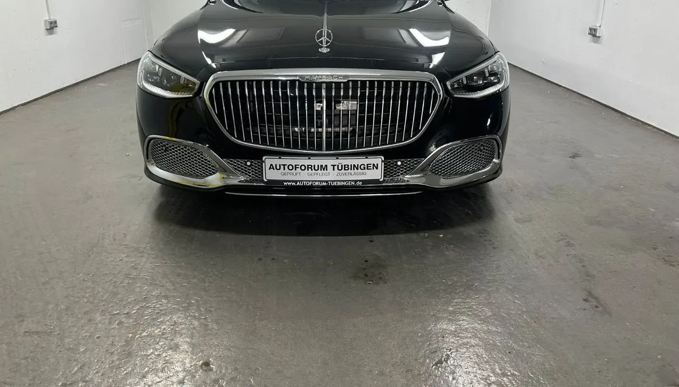 Mercedes-Benz 680 Maybach 4 matic · Außenansicht 3